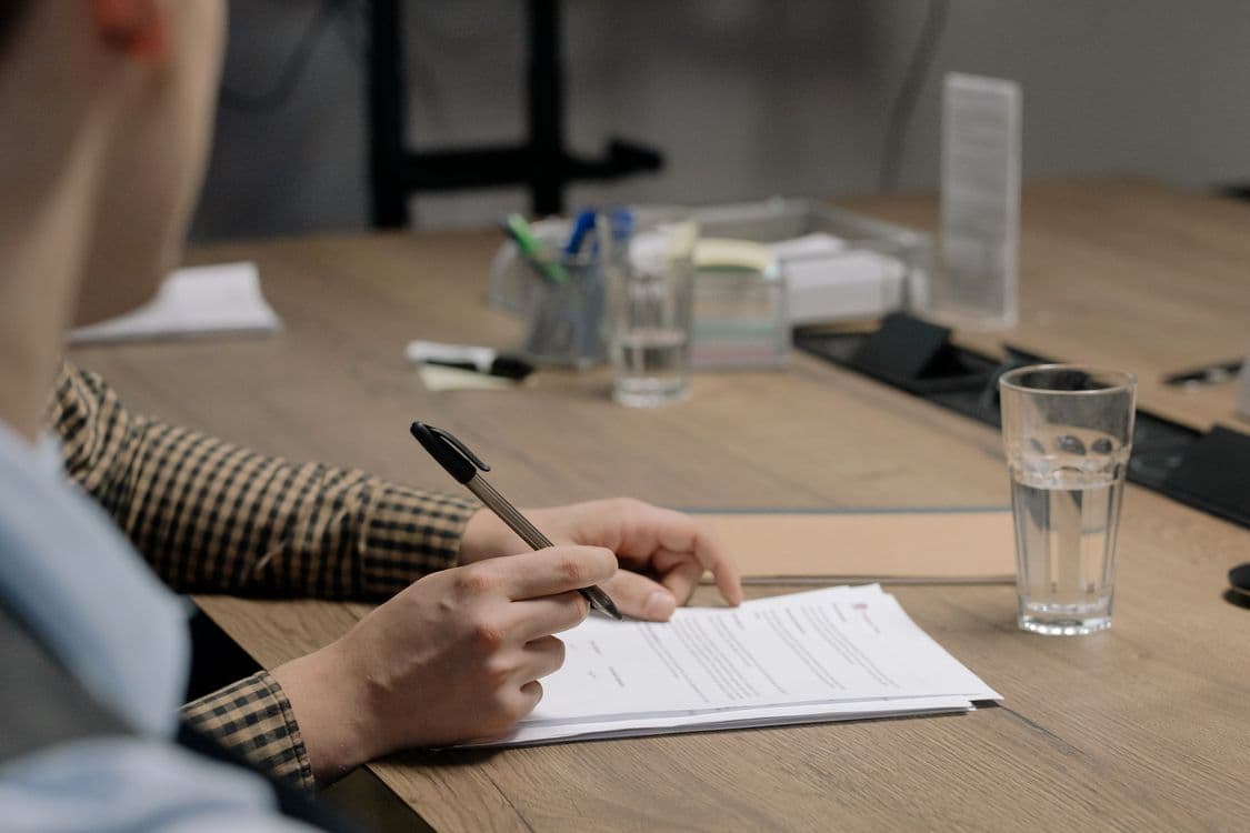 Νέος Εργασιακός Νόμος 5239/2025: 6 Αλλαγές που Πρέπει να Ξέρει Κάθε Εργαζόμενος
